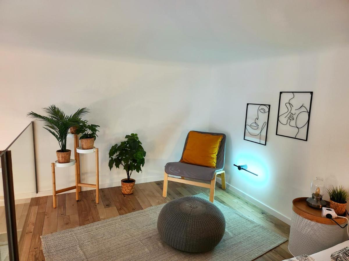 K21 "The Good Shepherd" Apartment Будапеща Екстериор снимка